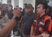 Massa Kader PP Tuntut Hakim Realistis Beri Vonis